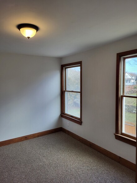 Building Photo - 48 Reynolds Street Ext