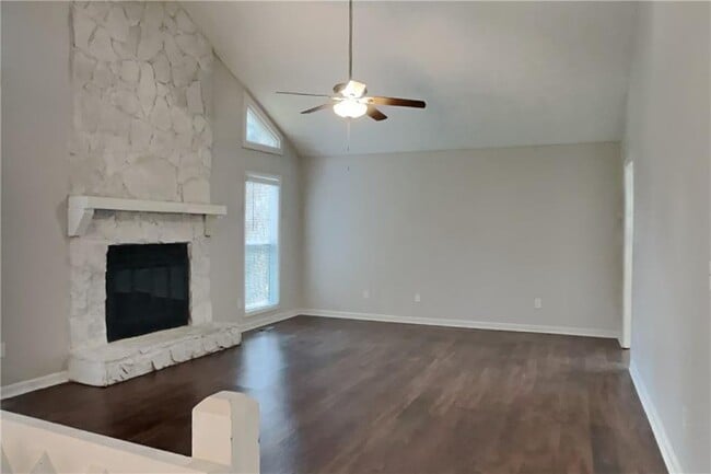 Building Photo - 2242 Josephine Ct