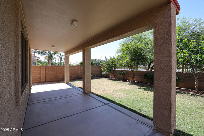 Building Photo - 16537 W Desert Ln