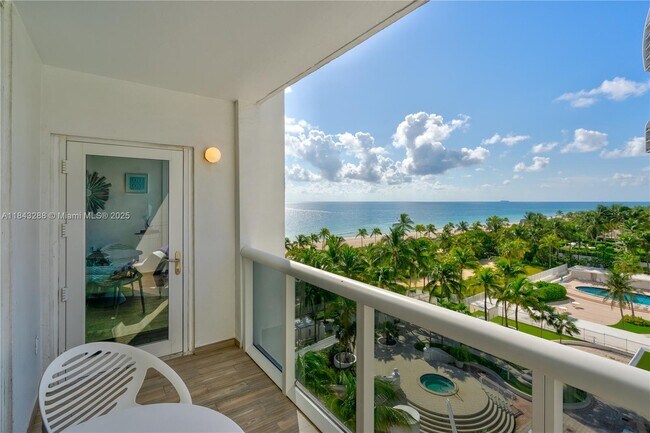Building Photo - 10275 Collins Ave