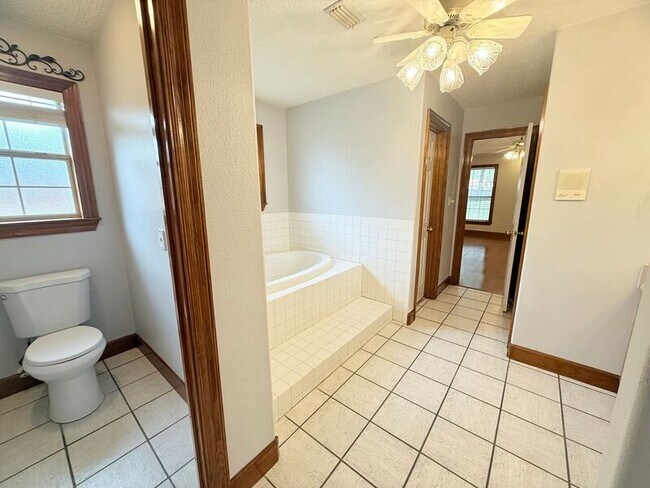 Building Photo - 5330 Morgan Ridge Dr