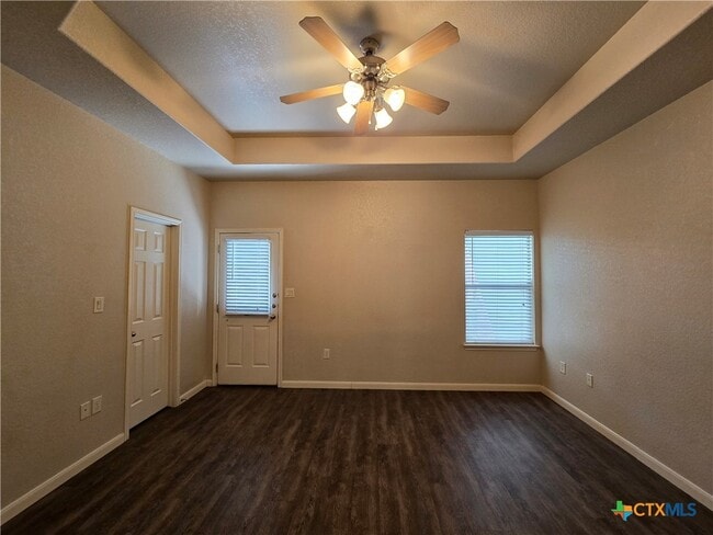 Building Photo - 244 Rosalie Dr