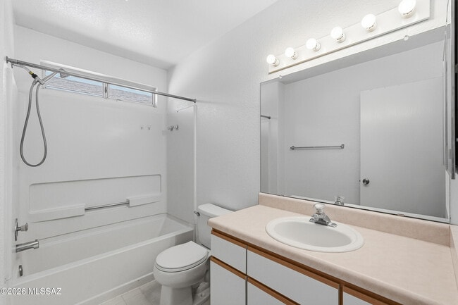 Building Photo - 8871 E Citrus Tree Dr