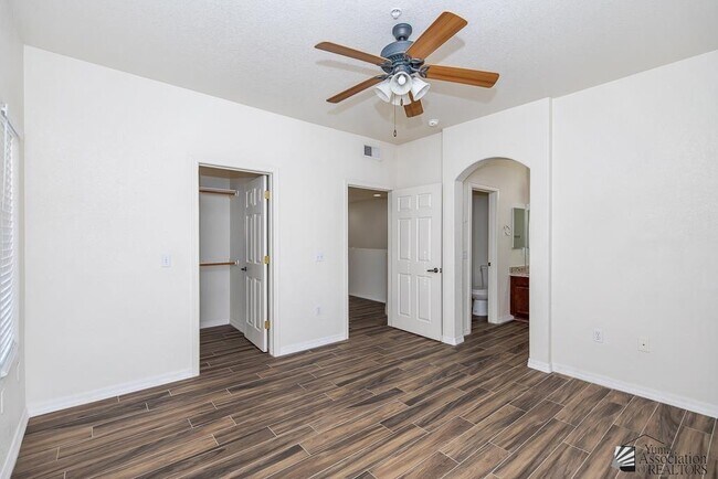 Building Photo - 3567 W 22nd Pl