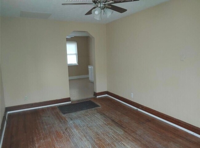 Building Photo - 1314 Moore Ave