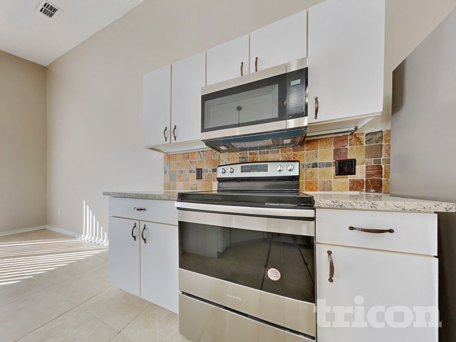 Building Photo - 30602 Birdhouse Dr