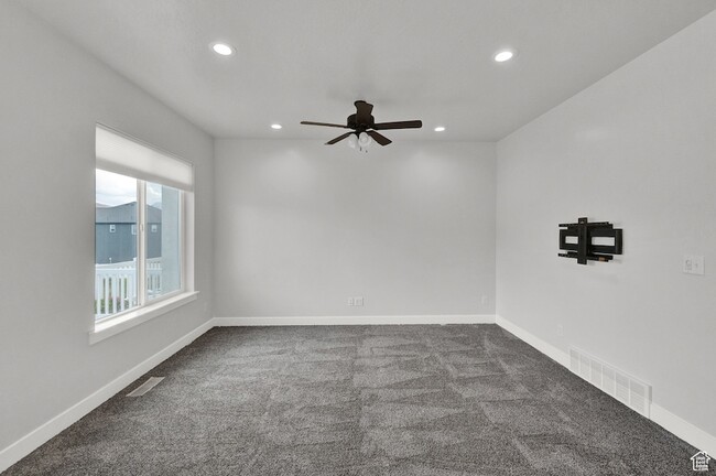 Building Photo - 16087 S Truss Dr