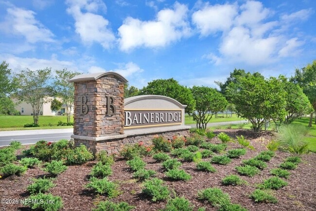 Building Photo - Spacious 5-Bedroom Home with Lawn Care Included!