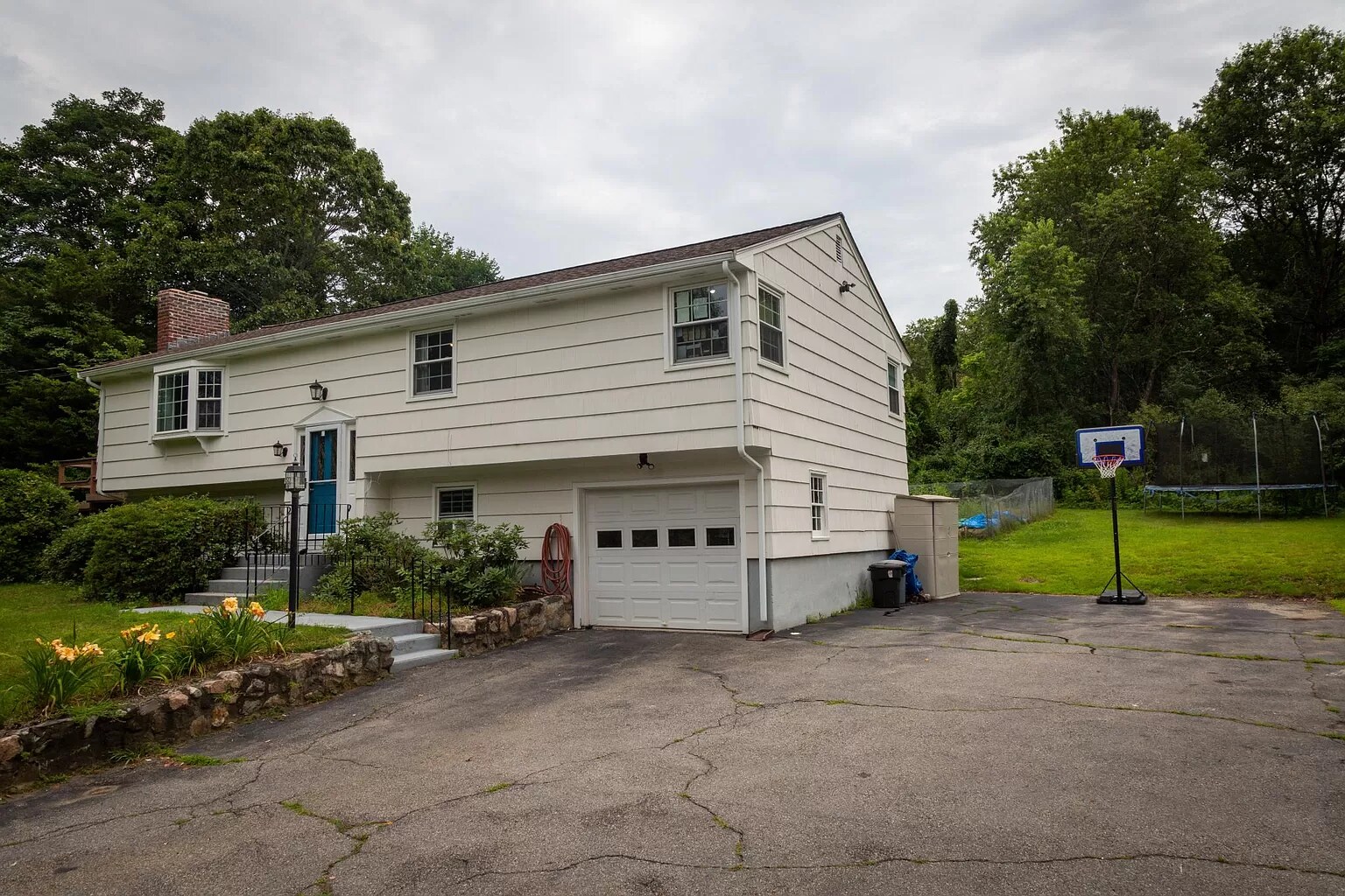 Building Photo - 60 North Ave