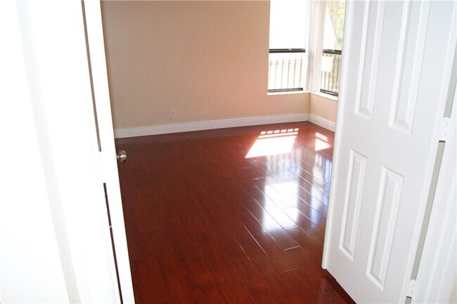 Building Photo - 3781 Cocoplum Cir