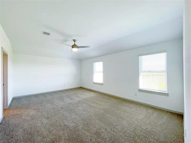 Building Photo - 28919 Yulee Mill Dr