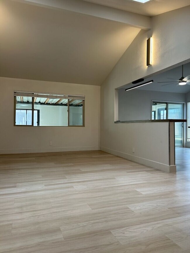 Building Photo - Please Contact Vaughn Realty to set up an appointment 760-446-6561