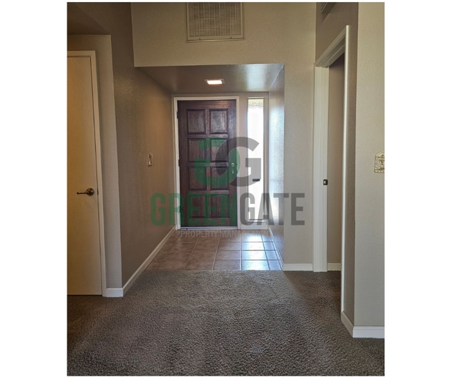 Building Photo - 3557 Claremont Ave