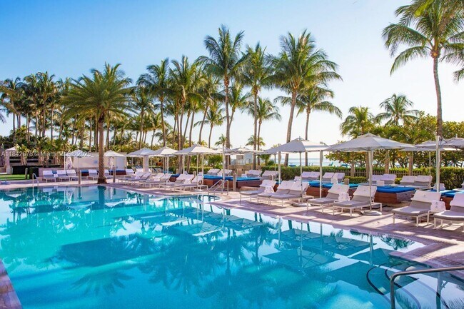Building Photo - 9701 Collins Ave