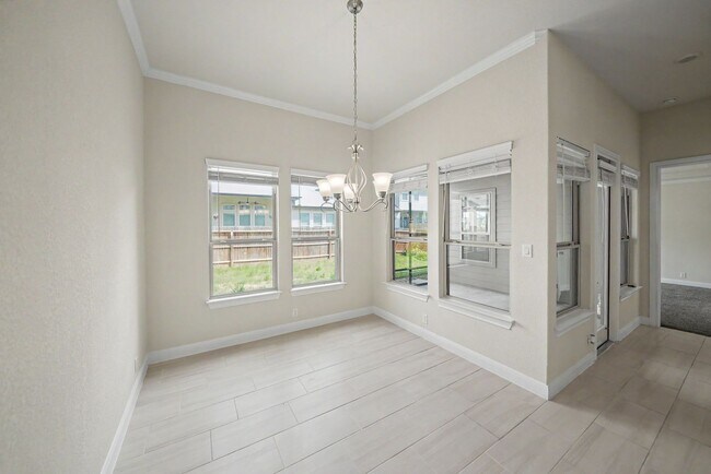 Building Photo - Stunning 4BR Home with 3-Car Garage in Turning Stone - Realtor Commission: $750