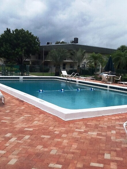 Building Photo - 1900 S Kanner Hwy