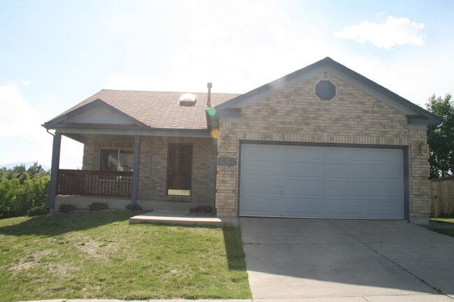 Primary Photo - Beautiful 4 Bedroom Ranch Style Home Avail...