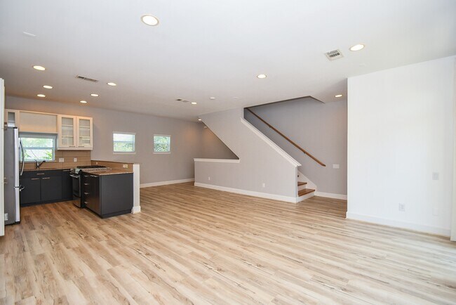 Building Photo - 3507 Mosley Ct