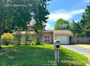 Building Photo - 10805 Southall Dr