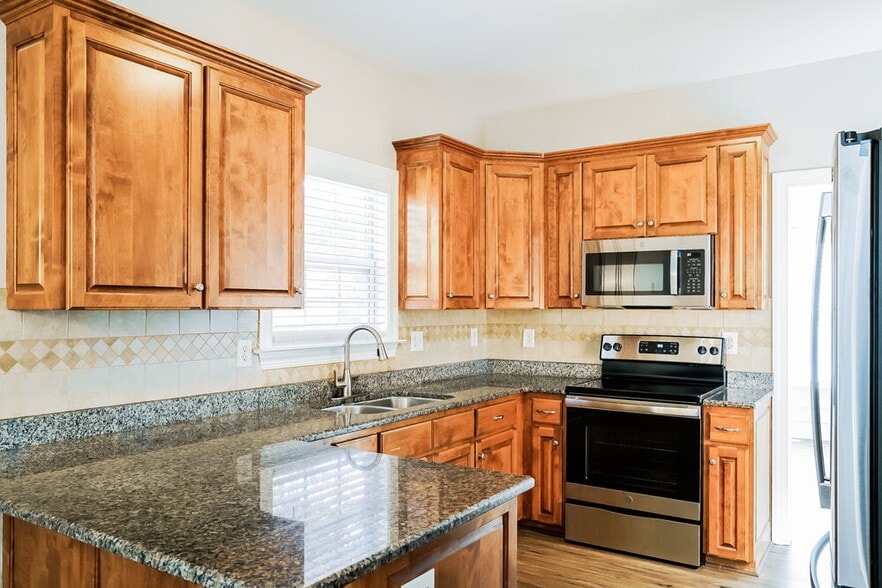 Building Photo - 49 E Trafalgar Ct