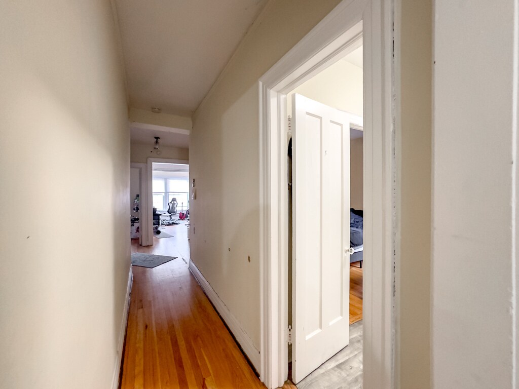 Building Photo - 945 Judson Ave