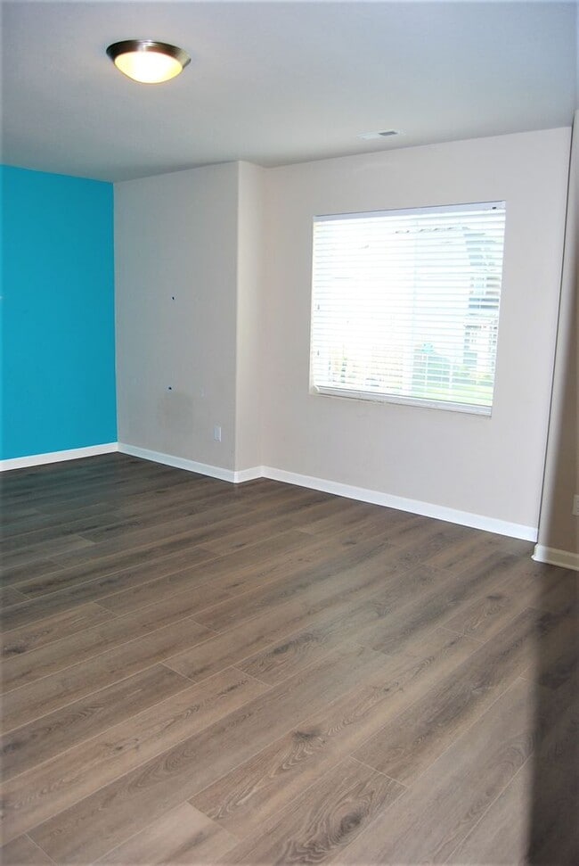 Building Photo - 4 Bedroom 2.5 Bath Home Sherwood OR