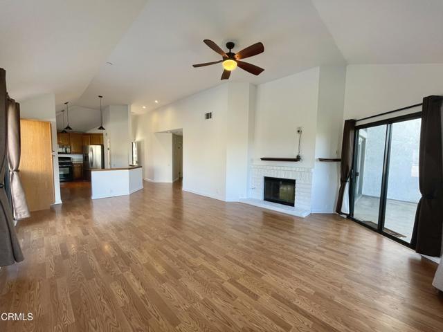 Building Photo - 727 Island View Cir