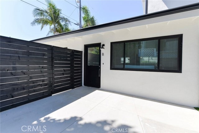 Primary Photo - 223 Avenida De La Grulla