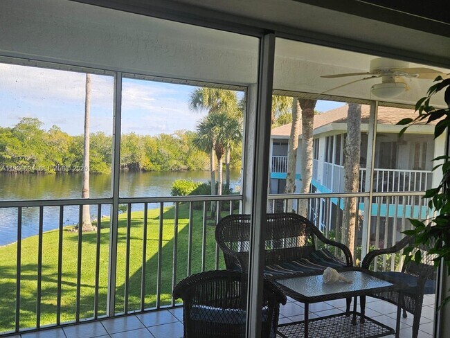 Building Photo - 1335 Mainsail Dr