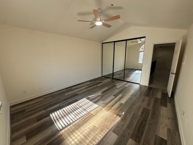 Building Photo - 3450 Rancho Diego Cir