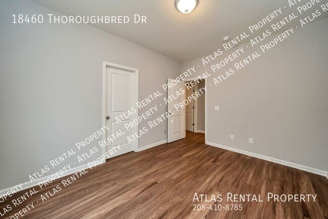 Building Photo - 18460 Thoroughbred Dr
