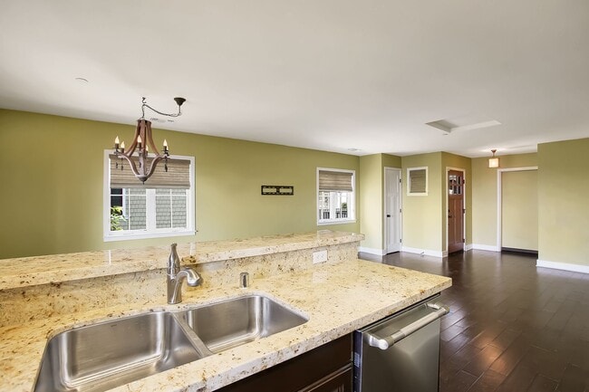 Building Photo - Rare Bella Riviera! Where the Upper East m...