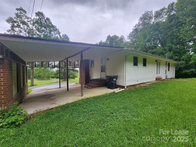 Building Photo - 12719 Cottonville Rd