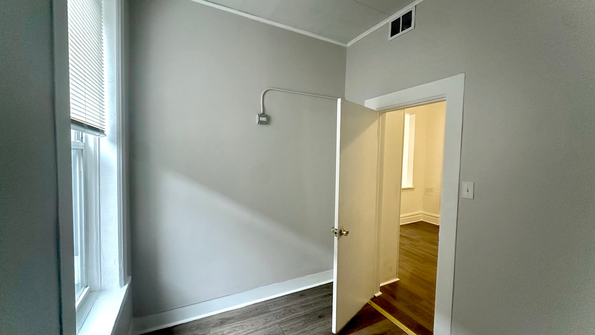 Bedroom 2 - 3146 S Union Ave