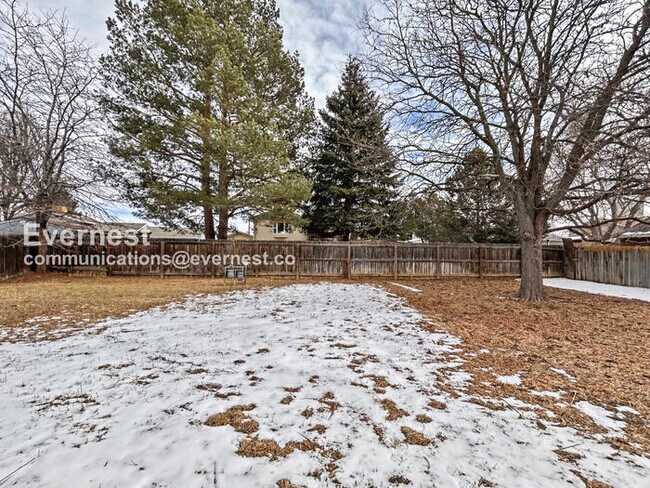 Building Photo - 7380 Colonial Dr