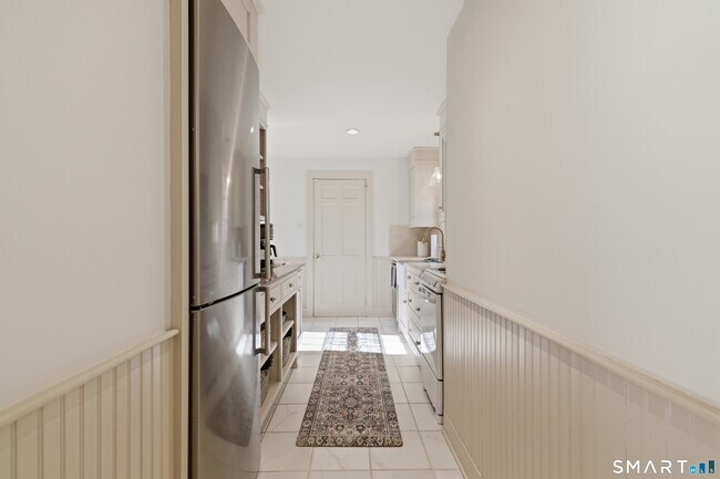 Building Photo - 12 Flanders Rd