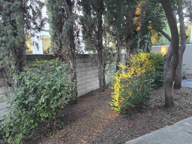 Building Photo - 2135 E Valley Pkwy