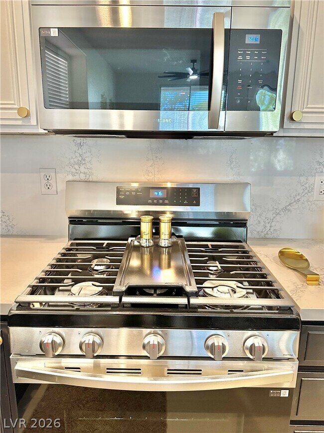 Building Photo - 10637 Turquoise Valley Dr