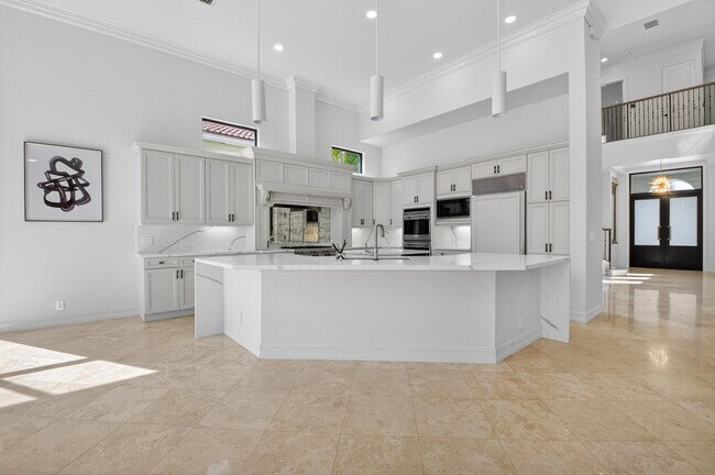 Building Photo - 17921 Villa Club Way