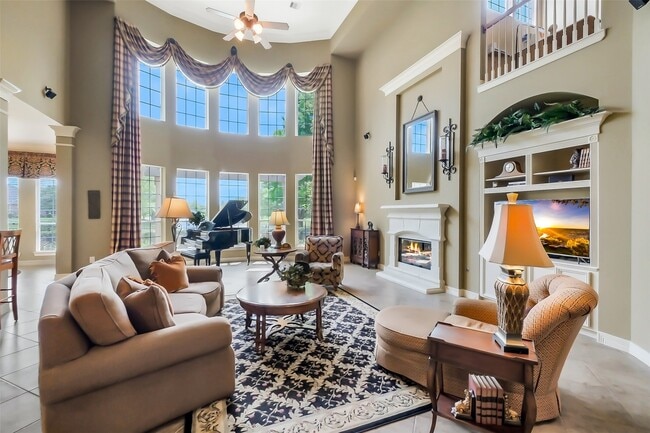 Building Photo - 2603 Little Lake Ct