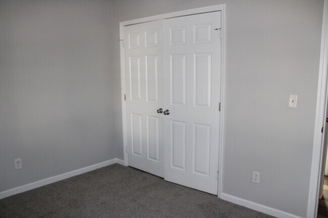 Building Photo - 3 bed, 2 bath home in Helena