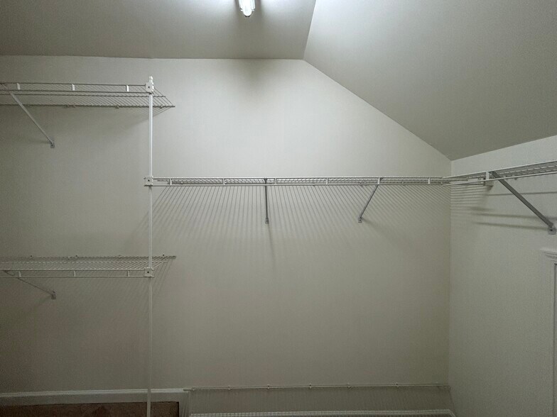 Building Photo - 15938 Wayland Dr