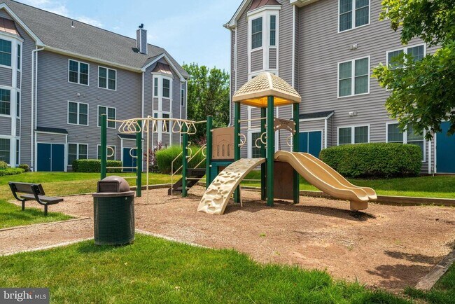 Building Photo - 46580 Drysdale Terrace