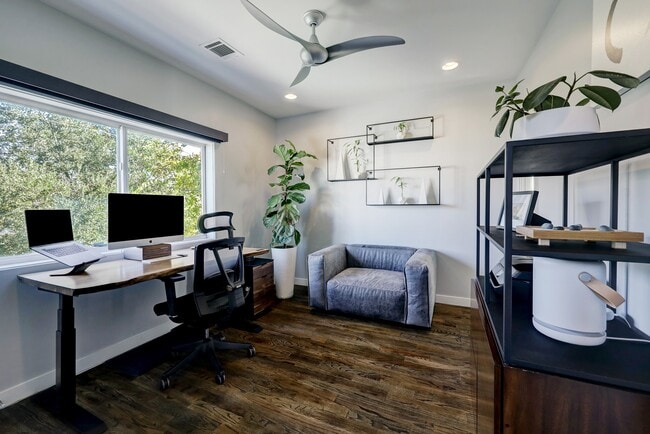 Building Photo - 1401 Fairview St