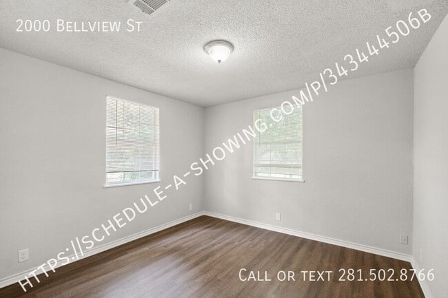 Building Photo - 2000 Bellview St