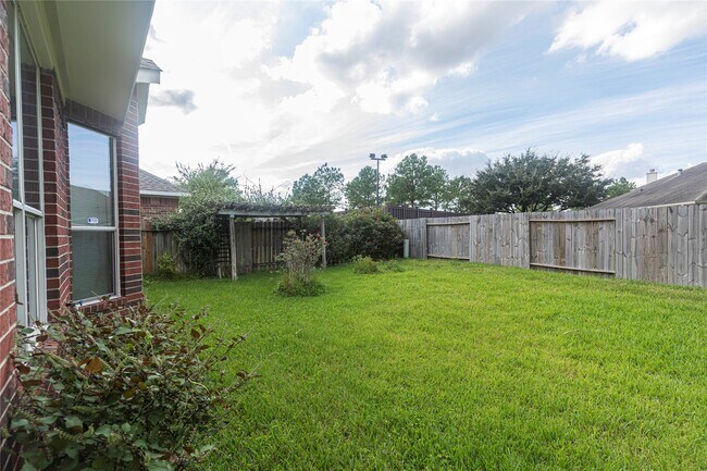 Building Photo - 16414 Reddingford Ln