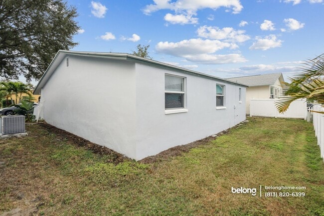 Building Photo - 1018 Osprey Ct