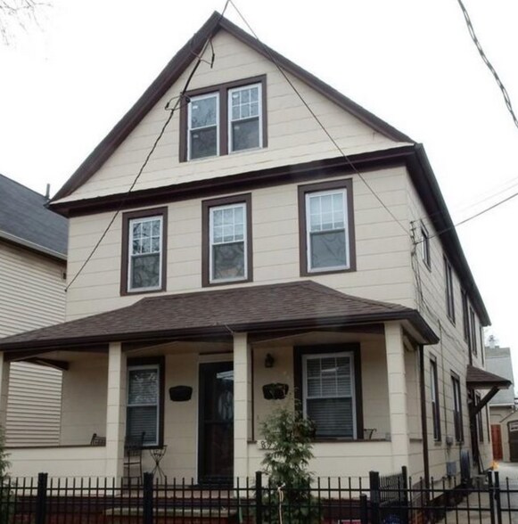 Primary Photo - 855 Jefferson Ave