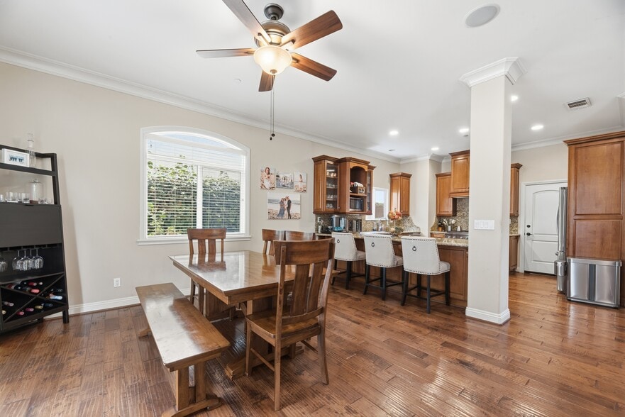 Building Photo - 1718 Harriman Ln