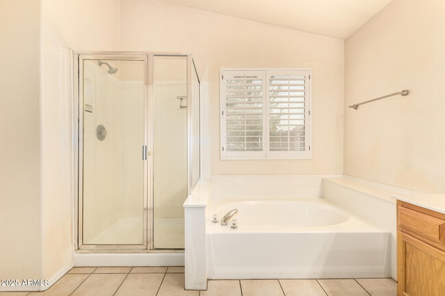 Building Photo - 15221 N 87th Dr